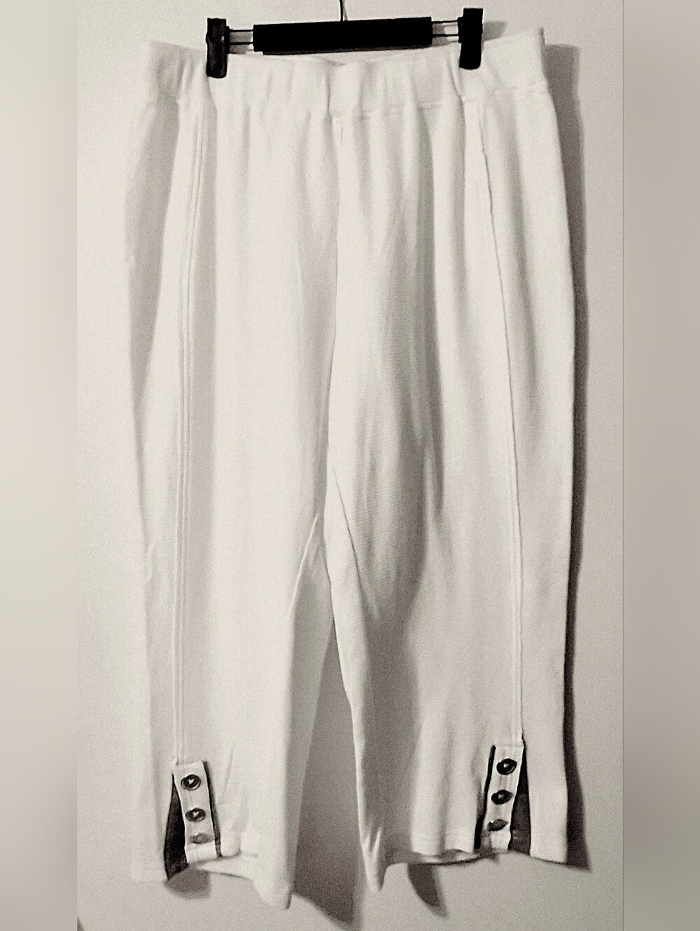 neon buddha White Capris